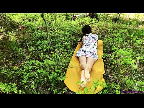 ❤️ Svešinieks no Tinder masturbē manu piču un kaislīgi drāž mežā Duršanās video pie lv.kiss-x-max.ru