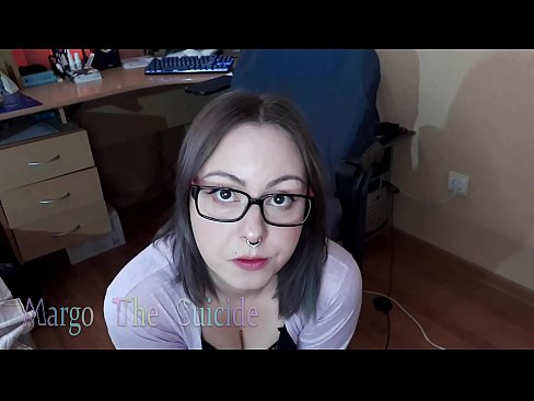 ❤️ Seksīga meitene ar brillēm sūc dildo dziļi kamerā Duršanās video pie lv.kiss-x-max.ru